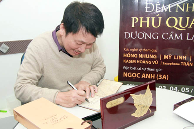 Nhạc sĩ Phú Quang 'chơi trội' với CD 'độc'