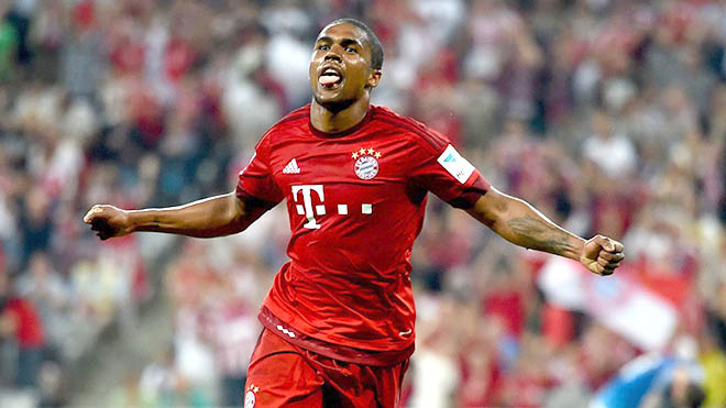Bayern Munich: Douglas Costa tỏa sáng, còn ai nhớ Ribery?