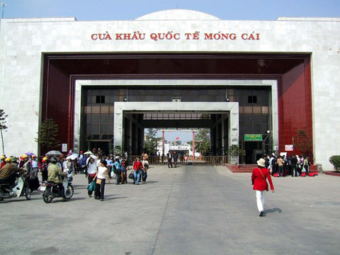 Cho phép xe du lịch tự lái qua biên giới Việt - Trung 