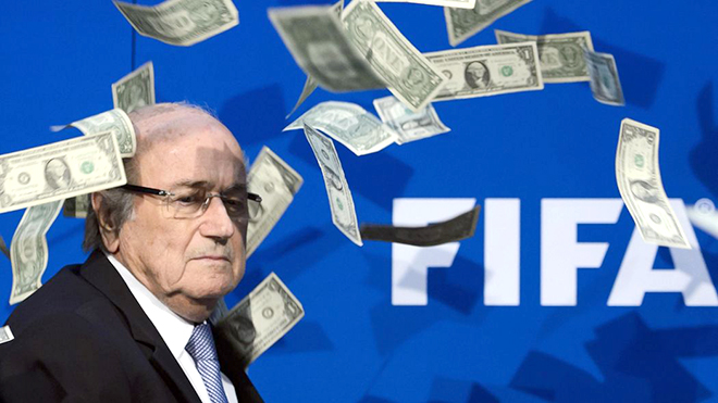 Sepp Blatter: 'Cuối cùng, Hoàng đế đã bị cởi truồng'