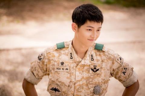 Song Joong Ki Tiếp Tục Lam Linh Chiến Sau Hậu Duệ Mặt Trời Ttvh Online