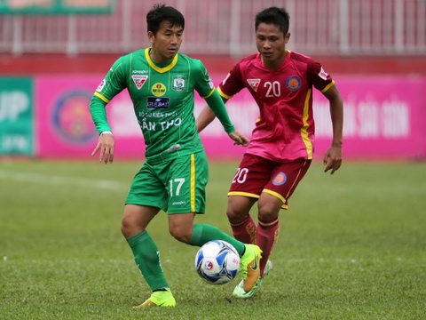 Không ‘xử’ trọng tài lăng mạ cầu thủ Sài Gòn FC