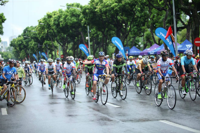 Bia Hà Nội tiếp tục song hành cùng giải xe đạp Hà Nội mở rộng