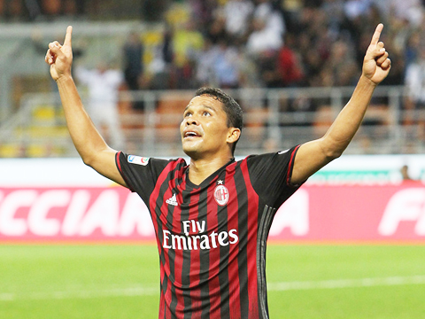 AC Milan 2-0 Lazio: Bacca lại nổ súng, Milan tiếp tục hồi sinh