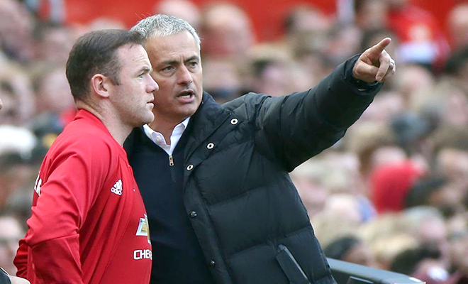 Chỉ Mourinho cứu được Rooney