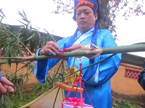 Tái hiện nghi lễ dựng cây nêu ngày Tết tại Đại Nội Huế 