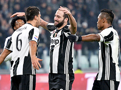 Juventus cần một chiến thắng trước Napoli để khẳng định