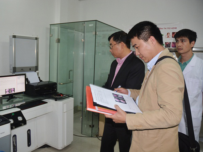 Sở Y tế Hà Nội đình chỉ hoạt động phòng khám có bác sĩ Trung Quốc