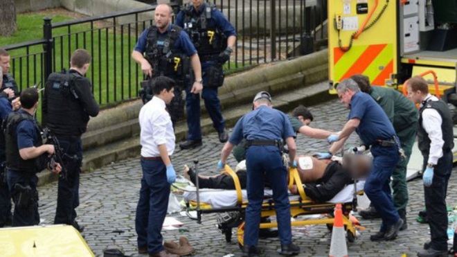 Tay súng bắn hạ kẻ khủng bố ở London là ai?