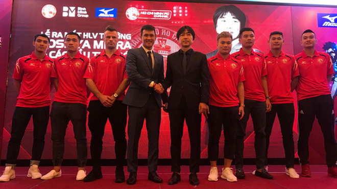 HLV Miura muốn có thêm trợ lý người Nhật, U23 Việt Nam chờ đấu U23 châu Á