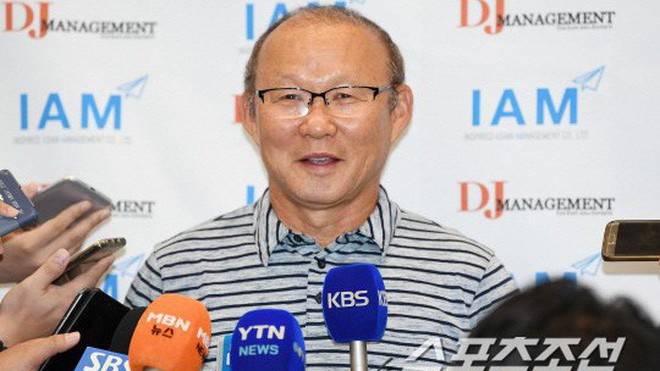 HLV Park Hang Seo gây ‘sốt’ khi quay về Hàn Quốc, nhắc chuyện hợp đồng với VFF