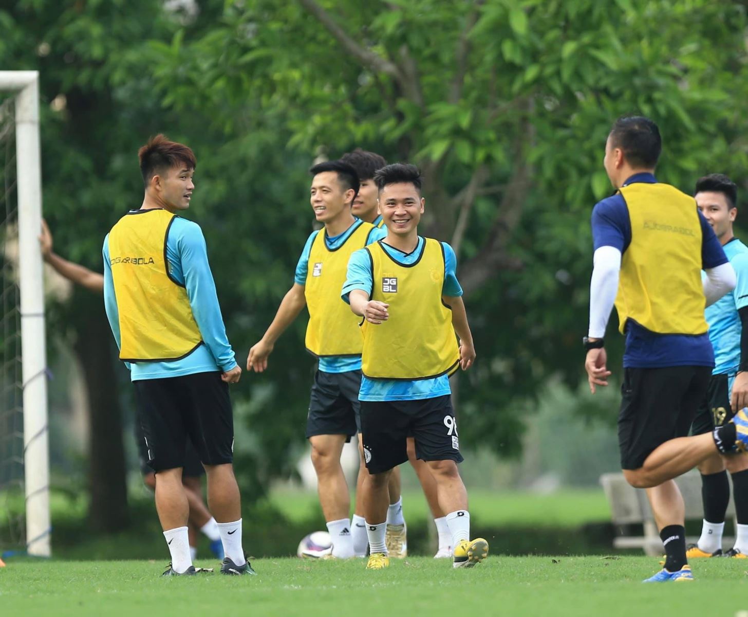 bóng đá Việt Nam, tin tức bóng đá, bong da, tin bong da, V-League, hoãn v-league, lịch thi đấu vòng 13 V-Legaue, dtvn, danh sách đội tuyển việt nam, vpf, vff