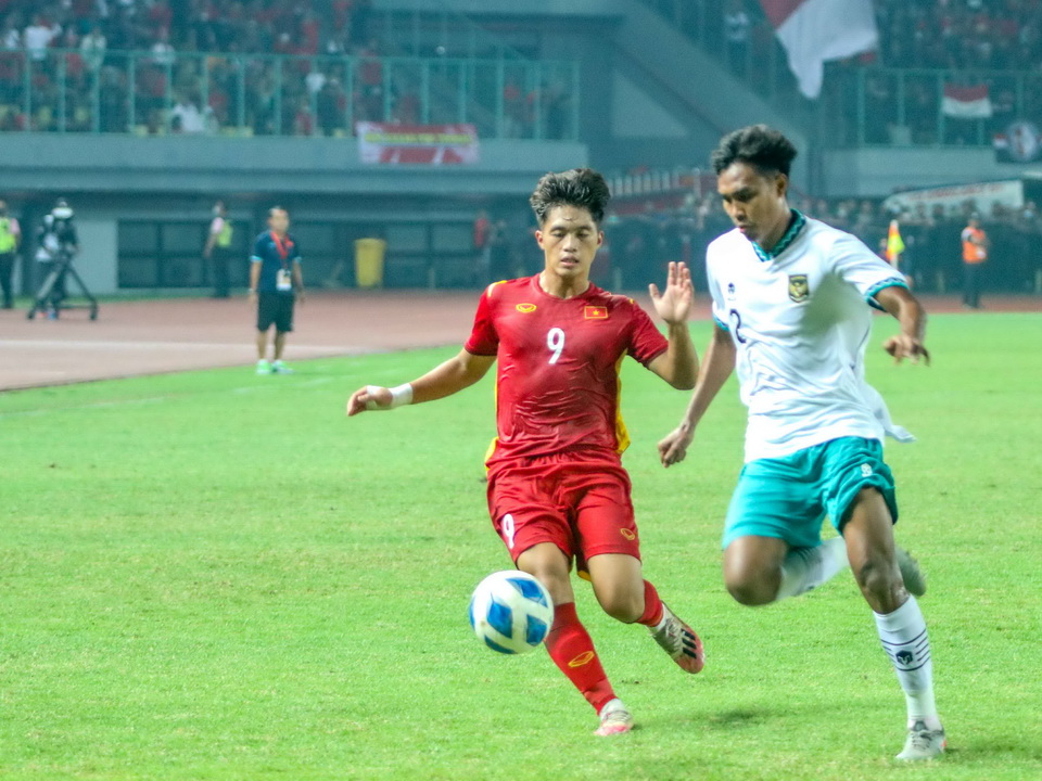 HLV U19 Việt Nam hài lòng với 1 điểm trước U19 Indonesia
