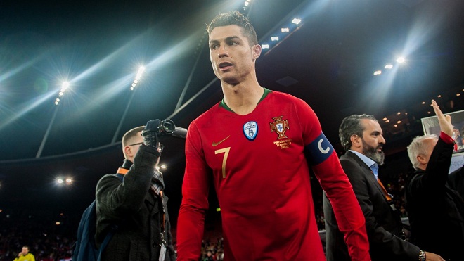 Bồ Đào Nha 3-0 Algeria: Ronaldo bị 'cướp show' trong ngày trở lại