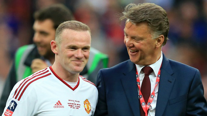 Rooney tuyên bố Van Gaal ‘ăn đứt’ Sir Alex về chiến thuật