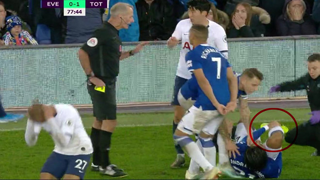 ket qua bóng đá, Everton 1-1 Tottenham, kết quả bóng đá Anh, Andre Gomes gãy chân, Son Heung Min, kết quả bóng đá hôm nay, bảng xếp hạng ngoại hạng Anh, chấn thương