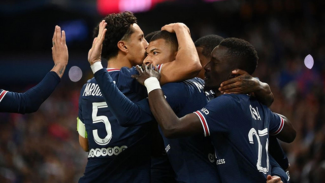 PSG 2-1 Marseille: Neymar và Mbappe giúp PSG đặt một tay vào chức vô địch