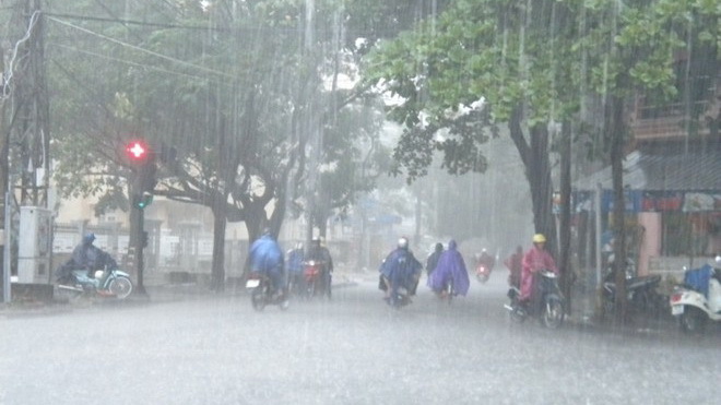Cảnh báo tối nay Hà Nội mưa lớn
