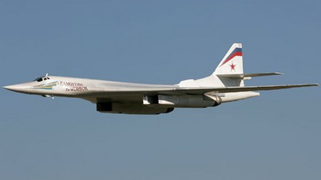 Máy bay ném bom Tu-160MS2 của Nga thách thức phòng không phương Tây