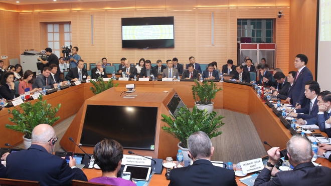 Hà Nội kêu gọi doanh nghiệp Pháp đầu tư xây dựng thành phố thông minh