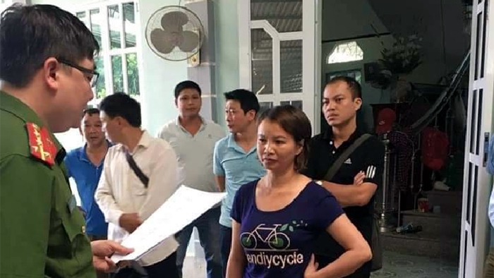 Bắt khẩn cấp và khám nhà mẹ nữ sinh giao gà bị sát hại tại Điện Biên