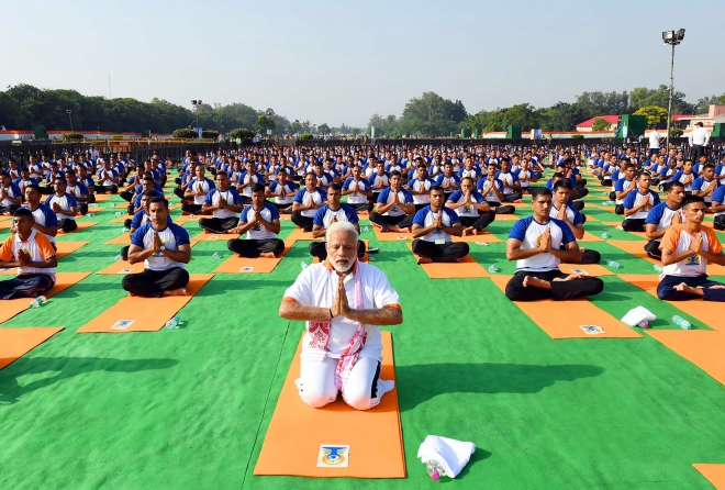 Ngày quốc tế yoga, Ngay quoc te yoga, Ngày quốc tế yoga 2019, Yoga, Yoga là gì, nguồn gốc yoga, ý nghĩa yoga, tập yoga, bắt đầu tập yoga, tập yoga thế nào, bài tập yoga