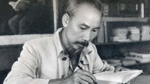 50 năm thực hiện Di chúc Bác Hồ: Hội thảo khoa học 'Noi gương Chủ tịch Hồ Chí Minh'