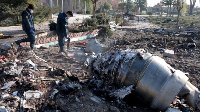 Vụ máy bay chở khách của Ukraine rơi tại Iran: Iran cam kết xử lý tất cả các bên gây ra vụ bắn nhầm