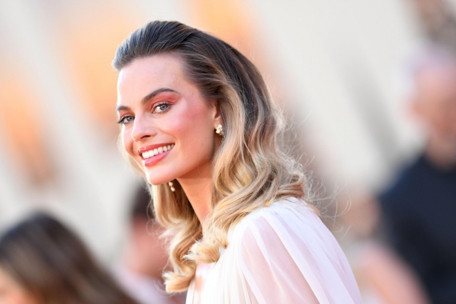 margot-robbie_Fotor.jpg