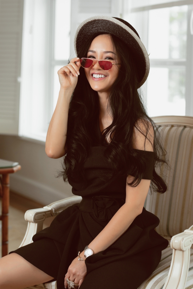 Diva Hồng Nhung trẻ trung hội ngộ những người bạn sau thời gian xa cách vì dịch COVID-19 4 Chú thích ảnh