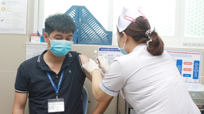Việt Nam đã có 51.216 người được tiêm vaccine phòng Covid-19