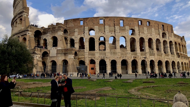 Khoác 'áo mới' cho đấu trường Colosseum: Tái hiện một La Mã 2.000 năm trước