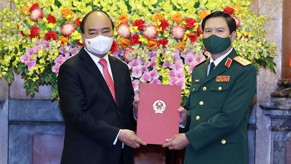 Chủ tịch nước Nguyễn Xuân Phúc trao Quyết định bổ nhiệm Tổng Tham mưu trưởng QĐND Việt Nam
