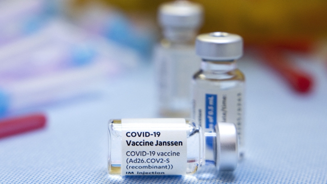 Mỹ gấp rút tìm cách giải quyết hàng triệu liều vaccine Covid-19 sắp hết hạn