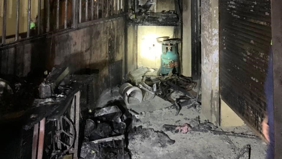 Hà Nội: Cứu 5 người thoát khỏi đám cháy nhà dân