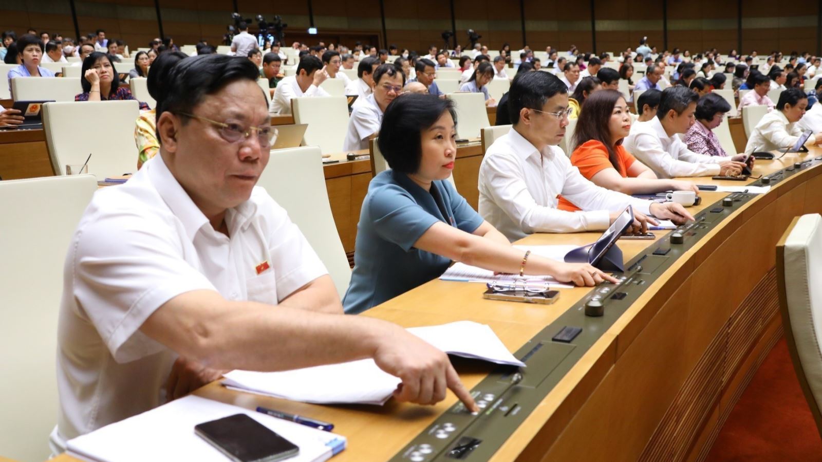 Thông qua Nghị quyết về Chủ trương đầu tư Dự án đường Vành đai 4 vùng Thủ đô Hà Nội