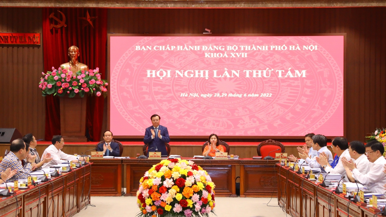 Hội nghị lần thứ 8 Ban chấp hành Đảng bộ thành phố Hà Nội 