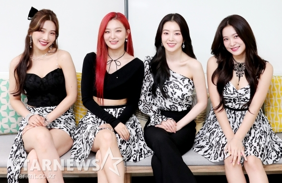 Red Velvet, Wendy, tình trạng hiện tại Wendy, Red Velvet comeback, Red Velvet cập nhật tình trạng sức khỏe hiện tại của Wendy: đang luyện giọng và tập phục hồi chức năng