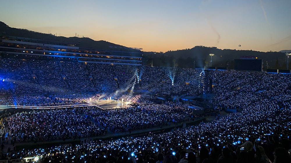bts-rose-bowl-1.jpg