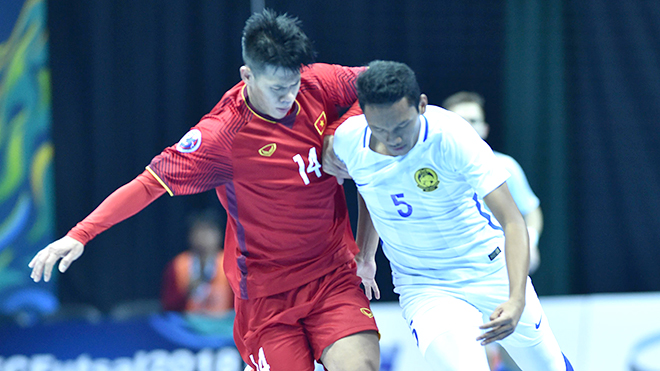 Futsal Việt Nam chưa ra ngõ đã gặp núi