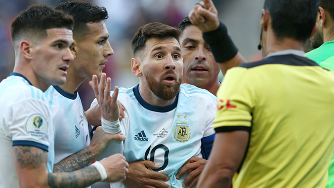 Argentina tại Copa America 2019: Một Messi bụi bặm đã ra đời