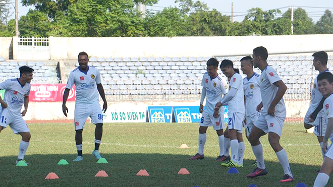 Quảng Nam 'nhọc nhằn' đón Hà Nội FC