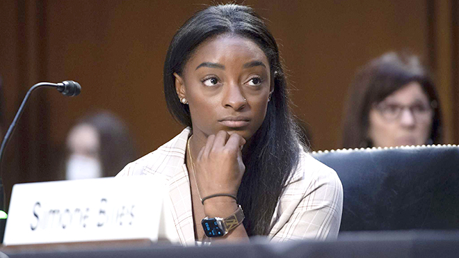 Bê bối lạm dục tình dục trong làng TDDC Mỹ, FBI không bảo vệ được Simon Biles, simone Biles, lạm dụng tình dục, Nassar, bác sĩ Nassar, FBI, thể dục dụng cụ Mỹ