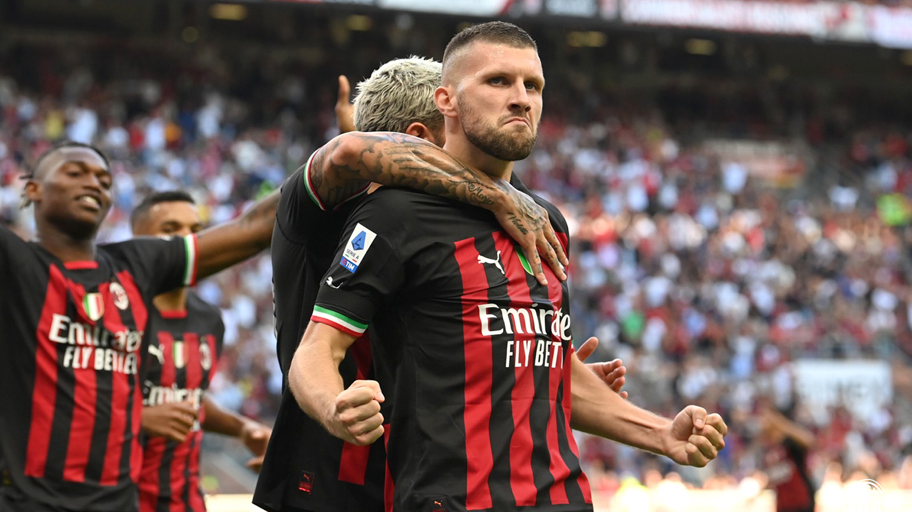 Ngày mở màn Serie A: Tưng bừng Milan, nhọc nhằn Inter
