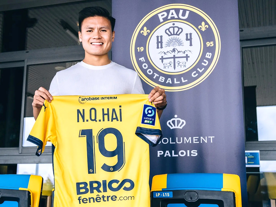 Quang Hải gia nhập Pau FC, một cột mốc