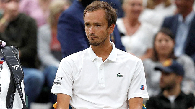 Wimbledon 2022 có thể cấm các tay vợt Nga tham dự: Thượng sách, hay hạ sách?