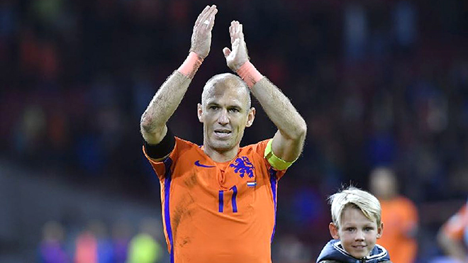 Robben chia tay tuyển Hà Lan: Cái cúi đầu tủi hổ của 'gã hói'