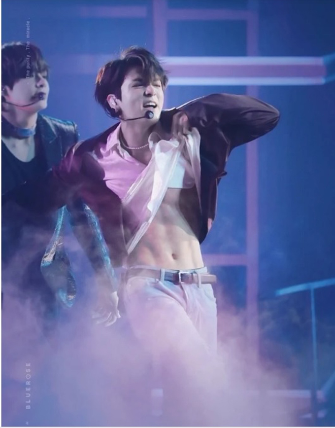 Jungkook-abs12.jpg