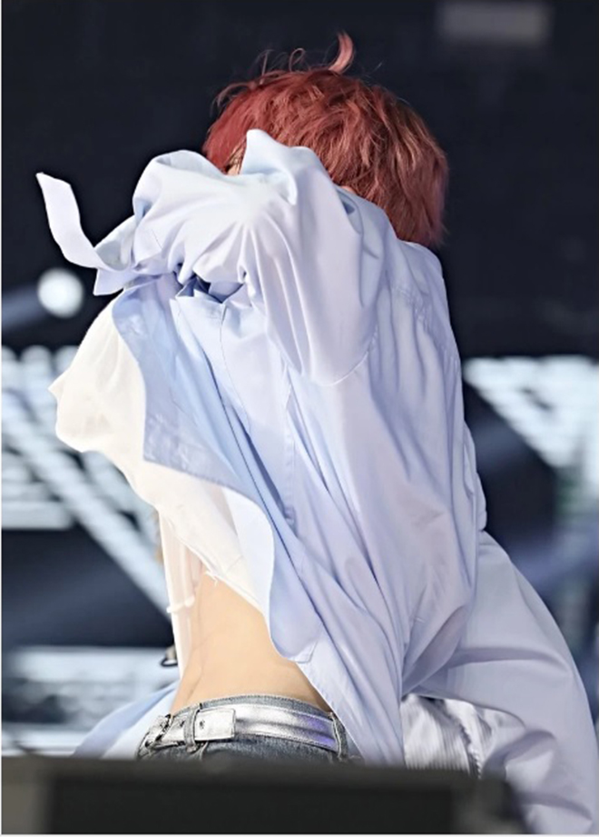 Jungkook-abs18.jpg