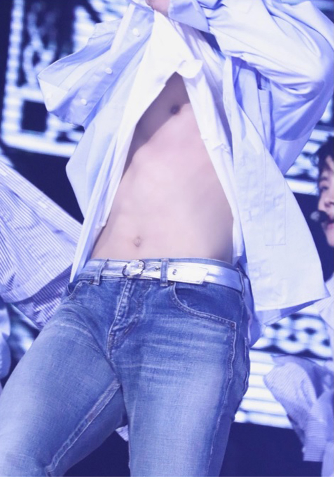 Jungkook-abs20.jpg